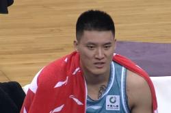 蜂鸟电竞直播-关于CBA常规赛赛程吃紧，成都蓉城清晨遗憾出局，质疑声仍在，年轻球员得到机会的信息-蜂鸟电竞直播